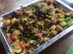 酸菜炒肥肠-新湖烧鸡(光明店)