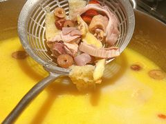 -尚尚仙·酸汤猪手·猪肚鸡火锅(华联万柳购物中心店)