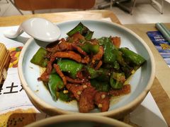 -老乡鸡(上海白玉兰广场店)