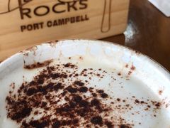 -12 Rocks Beach Bar Cafe