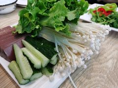 -小鳌陪你小排档·四季小龙虾·田鸡·宵夜(中央第五街店)