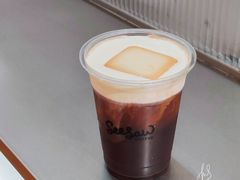 芝士丝绒美式-Seesaw Coffee(上海虹桥天地店)