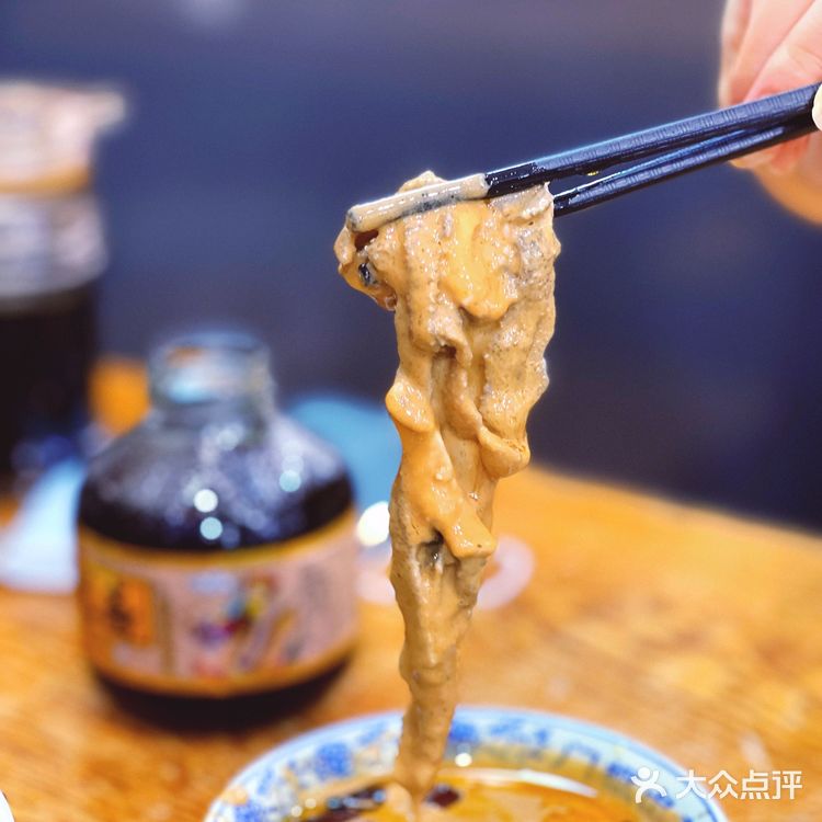 “她”点名要吃的卤煮!