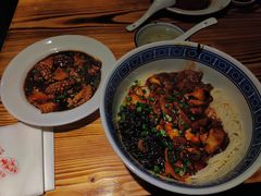 -沪西老弄堂面馆(定西路店)