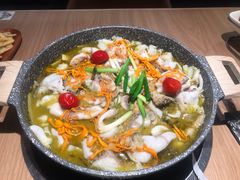 -山城外·非遗酸菜鱼(蜀都万达店)