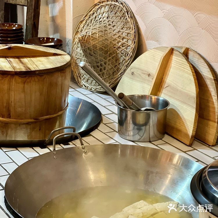 上海首家豆花饭主题川菜‼️忍住不多吃了好几碗！