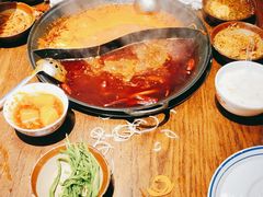 -萍姐火锅·公路夜市(武汉首店)