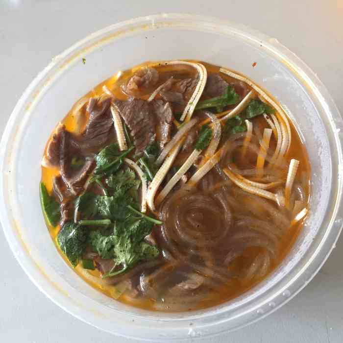 张氏牛肉汤馆-"午饭时间想点这家店的外卖,然而我家居然超.