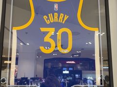 -鹰巢数码·EAGLE’S NEST(SKP店)