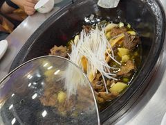 -屯老二农家铁锅炖·行业领军者(梅江店)