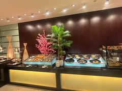 -亮马河饭店翠雅咖啡厅