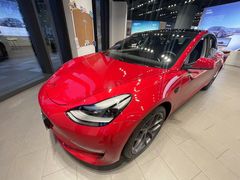 -TESLA 特斯拉(上海太古汇体验店)