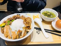 大碗过瘾双拼-熊吞·大碗丼烧肉饭(西市场嘉华店)