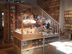 -猫的天空之城概念书店(苏州平江店)