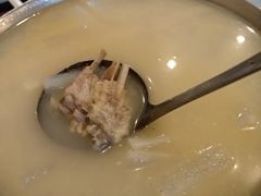 -余杨鸭鸭餐厅