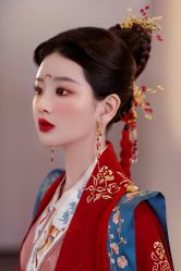 -艾米丽婚纱礼服