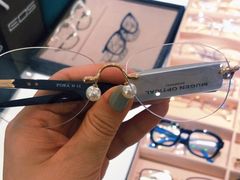 -目艮眼镜SHOWROOM(品牌集合店)
