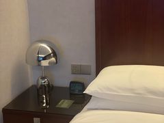 -上海龙之梦万丽酒店