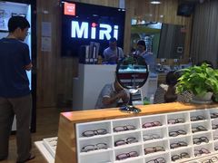 -MiRi眼镜连锁·蔡司·尼康控优点合作店(莘庄店)