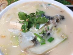 鱼头豆腐汤-阳江河堤老牌曾记美食