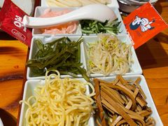 -野山舂·贵州现舂酸汤火锅(鸿通城店)