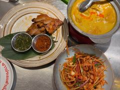 -小小集渔·泰式大排档(太古里香槟店)