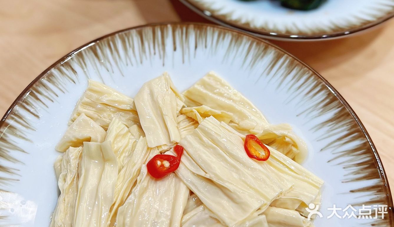 朱小迪美食 |  味道正宗的淮南牛肉汤