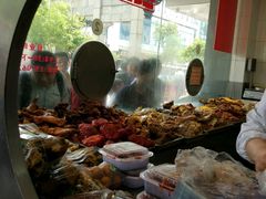 -陆稿荐观前街店