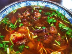 红烧牛肉面-旺泉餐饮店·清真牛肉面馆