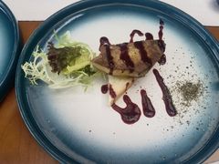 法式烟熏鹅肝配沙拉叶-V Bar海景扒房(北海湾惠龙万达嘉华酒店)