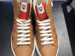 -MCM(比斯特上海购物村店)