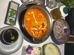 -喃喃椰·糟粕醋椰子鸡火锅(七堡花园店)
