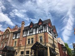 -钟书阁(松江泰晤士小镇店)