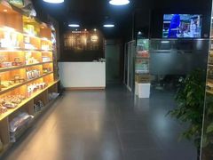 -佳百利宠物(荣乐中路115弄小区店)