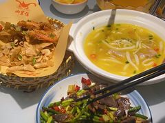 -山里俏·地标皖南菜·屯溪臭鳜鱼(北城万达店)