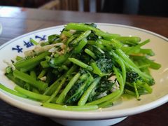 笋干肉丝炒香蒿-大牌大·传统杭帮菜(湖滨店)