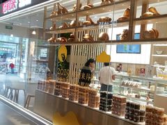 面包甜点陈列柜-好利来(红牌楼店)
