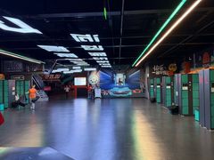 -极限PLAY运动娱乐新世界·团建派对潮玩休闲馆·室内蹦极高空游乐园