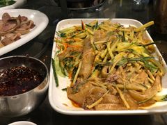 -大宝全猪馆(南京路店)