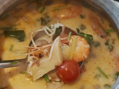 -大头虾越式风味餐厅(光明广场店)