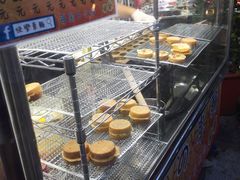 -六合夜市