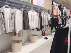 -美特斯邦威(新天地购物中心店)