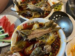 黄辣丁-忘情水鱼头·鲜鱼火锅(滨江中路店)