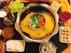 -邓莽子老火锅(中兴路总店)