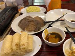 -濠轩阁特色生蚝火锅(水湾路店)