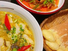 -万重锦·人文川菜馆(骡马市店)