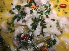 老坛酸菜鱼-丁记盐蘸牛肉·新杭菜(河东路店)