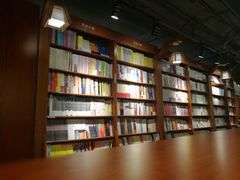 -新华书店(印象城店)