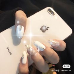 -Pink You美甲洗眉纹绣定制中心