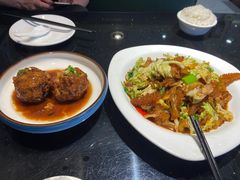 -梅飞酒家(名辉豪庭店)